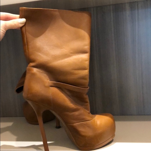 YvesSaintLaurent Bootie Authentic Mint Condition - Picture 2 of 4